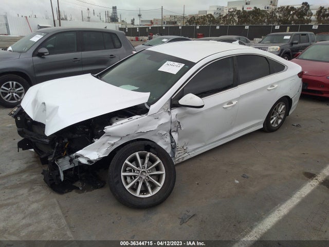 Hyundai SONATA SE 2019 5NPE24AF9KH817578 Image 2