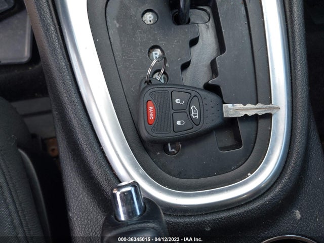 Chrysler 200 Touring 2014 1C3CCBBB8EN158437 Image 11