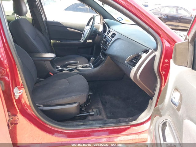Chrysler 200 Touring 2014 1C3CCBBB8EN158437 Image 5