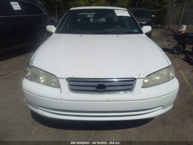 2001 TOYOTA CAMRY LE/XLE VIN: 4T1BF22K01U965576