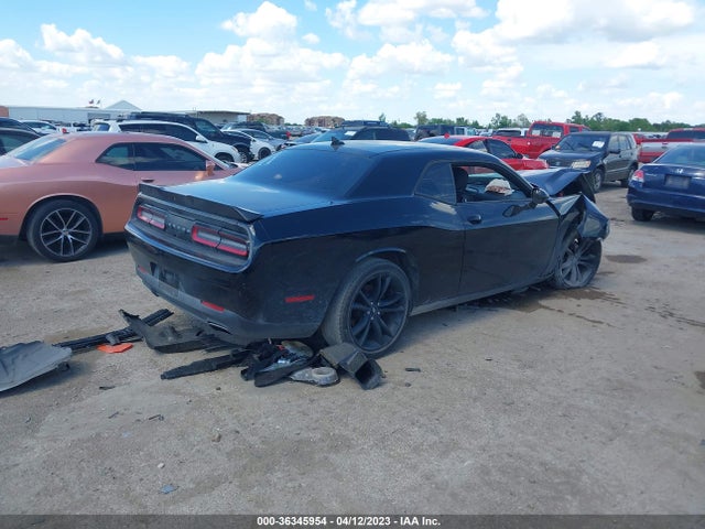 Dodge Challenger Sxt 2018 2C3CDZAG6JH143392 Image 4