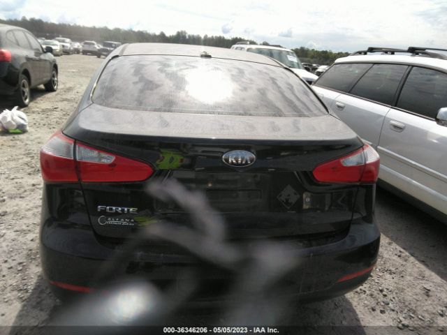KNAFK4A68E5057679 KIA FORTE LX
