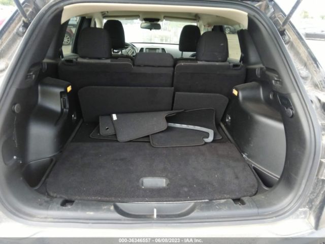 1C4PJLAB0HW641865 Jeep Cherokee Sport