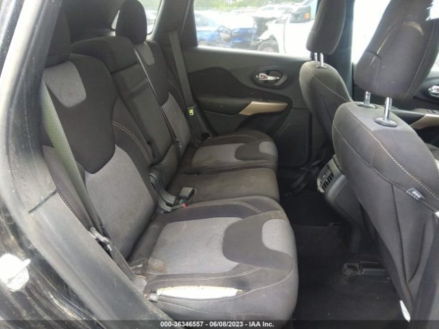 1C4PJLAB0HW641865 Jeep Cherokee Sport