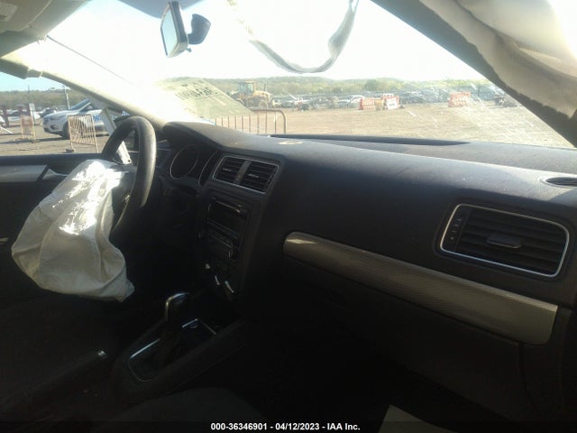 3VWD17AJ5FM353769 Volkswagen Jetta Sedan 1.8t Se