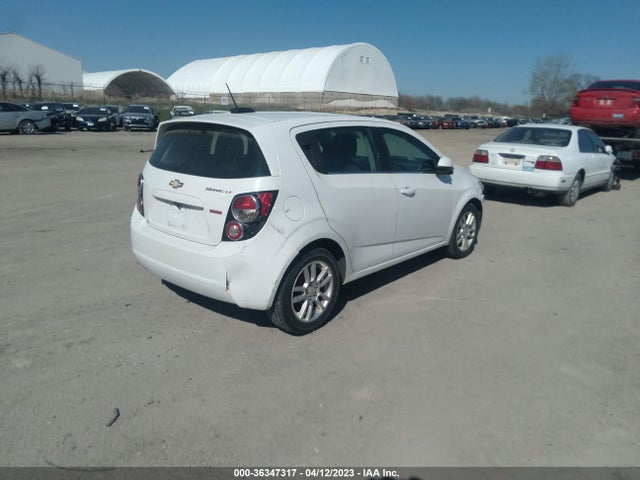 Chevrolet SONIC LT 2015 1G1JC6SB6F4141176 Image 4