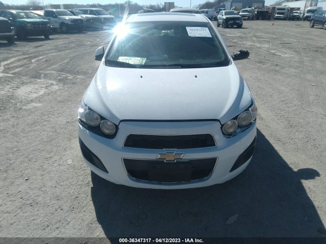 Chevrolet SONIC LT 2015 1G1JC6SB6F4141176 Image 6