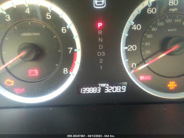 2011 HONDA ACCORD CPE EX-L VIN: 1HGCS1B83BA006812