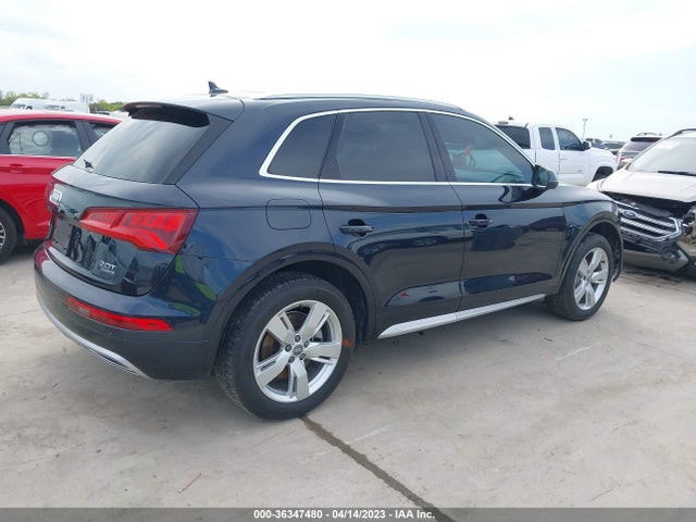 WA1BNAFY1J2039208 Audi Q5 Premium Plus