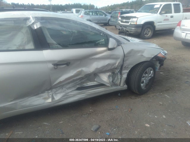 Hyundai ELANTRA SE 2017 KMHD74LF7HU087402 Image 8