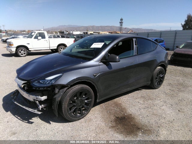 Tesla Model Y Long Range 2022 7SAYGDEE9NF321928 Image 2