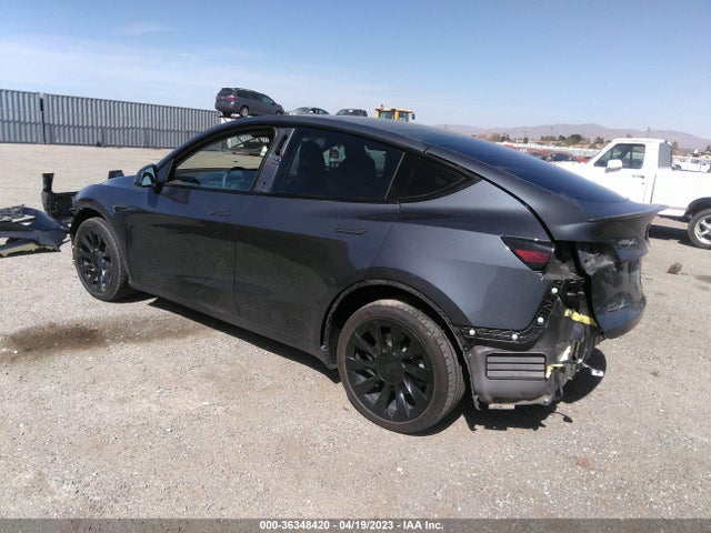 Tesla Model Y Long Range 2022 7SAYGDEE9NF321928 Image 3
