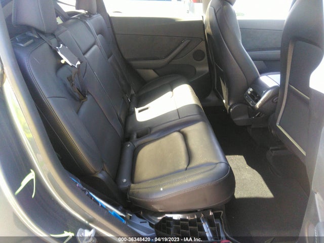 Tesla Model Y Long Range 2022 7SAYGDEE9NF321928 Image 8
