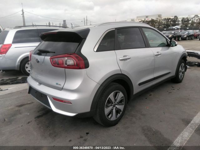 KNDCC3LC4K5350409 KIA NIRO EX