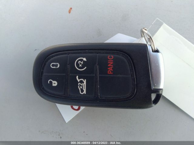 1C4PJLCB2HD233554 Jeep Cherokee Latitude
