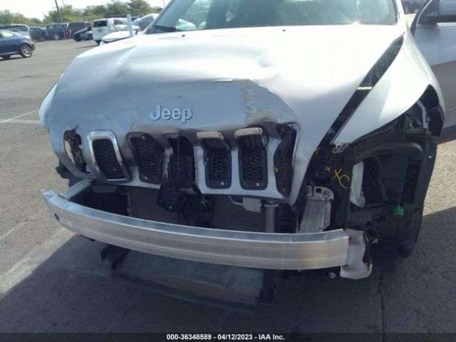 1C4PJLCB2HD233554 Jeep Cherokee Latitude