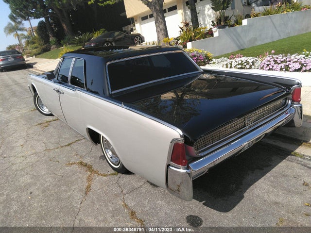 1961 LINCOLN CONTINENTAL VIN: 2Y82H407211
