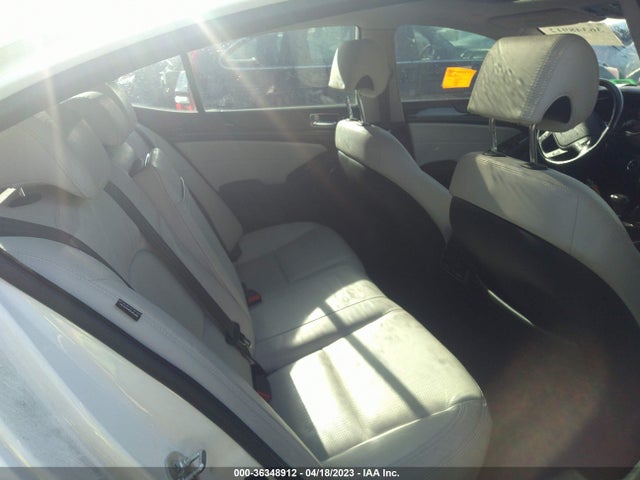 2016 Kia Cadenza, VIN: KNALN4D75G5209502