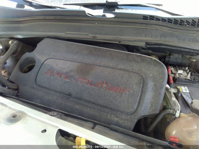 ZACCJADT2FPB27811 Jeep Renegade Limited