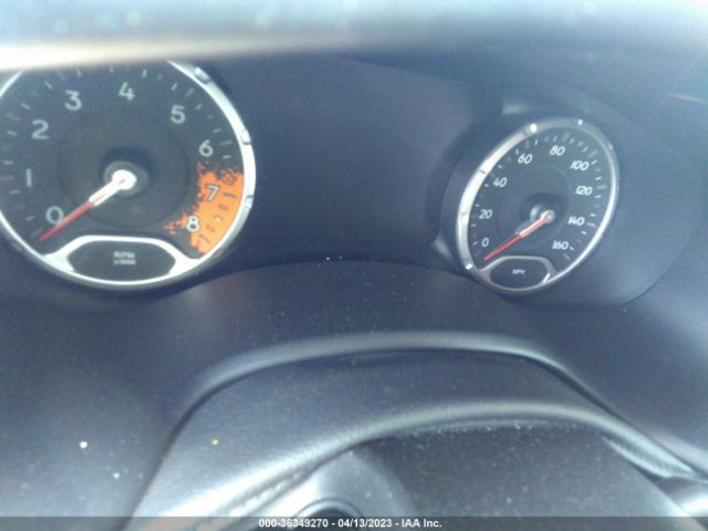 ZACCJADT2FPB27811 Jeep Renegade Limited