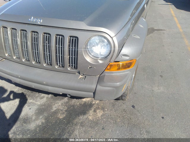 2005 JEEP LIBERTY RENEGADE VIN: 1J4GL38K45W632480