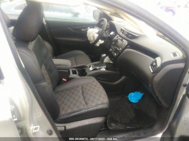JN1BJ1BW9NW490412 Nissan Rogue Sport Sv