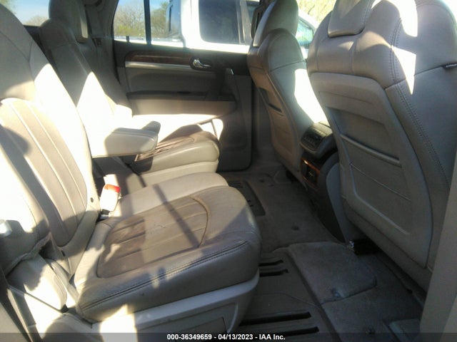 2008 BUICK ENCLAVE CXL VIN: 5GAER23748J294588