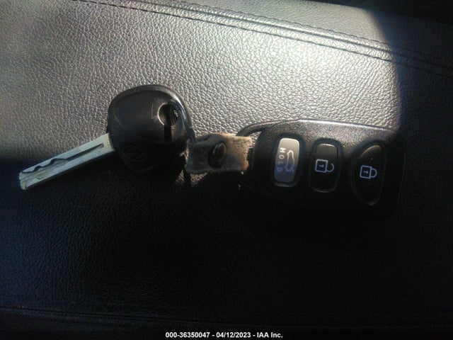 2011 HYUNDAI SONATA GLS PZEV VIN: 5NPEB4AC3BH280793