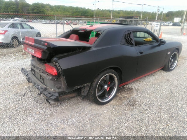 Dodge Challenger Srt8 2014 2C3CDYCJ8EH167590 Image 4