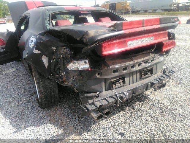 2014 DODGE CHALLENGER SRT8 VIN: 2C3CDYCJ8EH167590