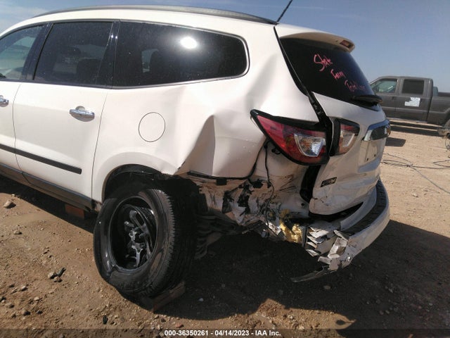 Chevrolet Traverse Ls 2015 1GNKRFKD5FJ100669 Image 7