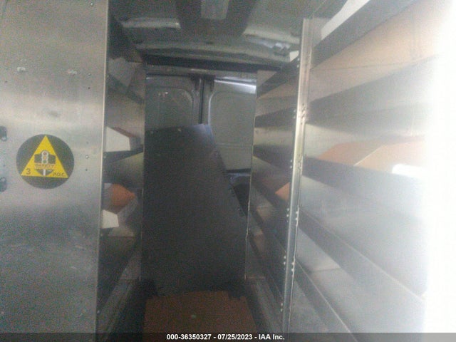 Ford Transit-150 2017 1FTYE2CM3HKA31435 Image 8
