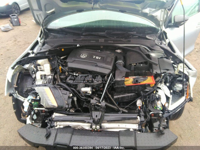 3VW4T7AJ8FM267558 Volkswagen Jetta Sedan 2.0t Gli Sel