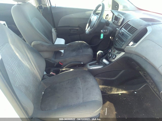 Chevrolet SONIC LS 2014 1G1JA6SH8E4167349 Image 5