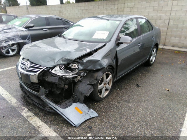2010 VOLKSWAGEN JETTA SEDAN LIMITED VIN: 3VWAZ7AJ4AM100317