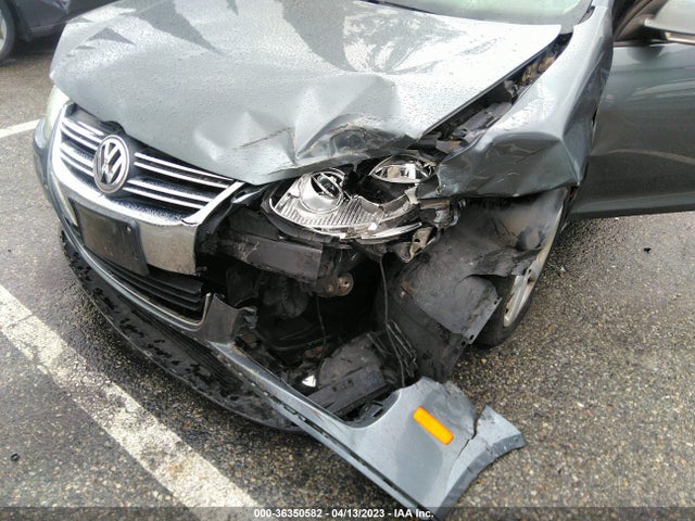 2010 VOLKSWAGEN JETTA SEDAN LIMITED VIN: 3VWAZ7AJ4AM100317