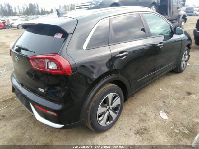 KNDCC3LC6J5127853 KIA NIRO EX