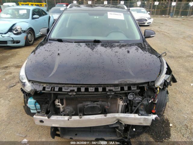 KNDCC3LC6J5127853 KIA NIRO EX