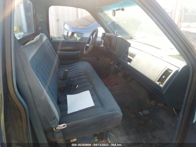 1989 CHEVROLET GMT-400 C1500 VIN: 2GCEC14K8K1108176