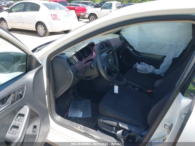3VW267AJ5GM209701 Volkswagen Jetta Sedan 1.4t S