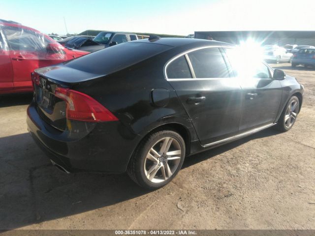 YV126MFB1F1315474 Volvo S60 T5 Premier