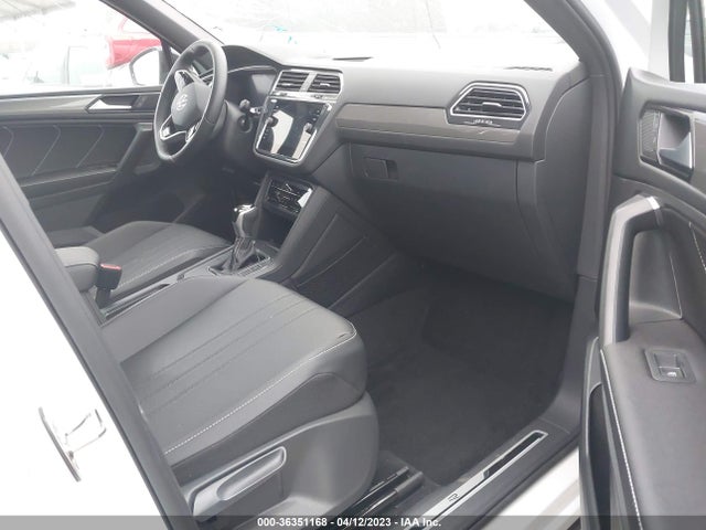3VVCB7AX7PM003207 Volkswagen Tiguan Se R-line Black