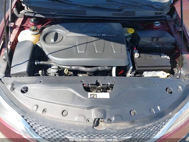 Chrysler 200 C 2015 1C3CCCEG6FN617933 Image 10