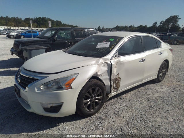 Nissan Altima 2.5 S 2015 1N4AL3AP6FC568257 Image 2