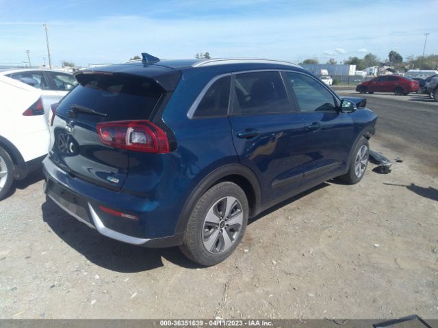 KNDCC3LC7K5274832 KIA NIRO EX