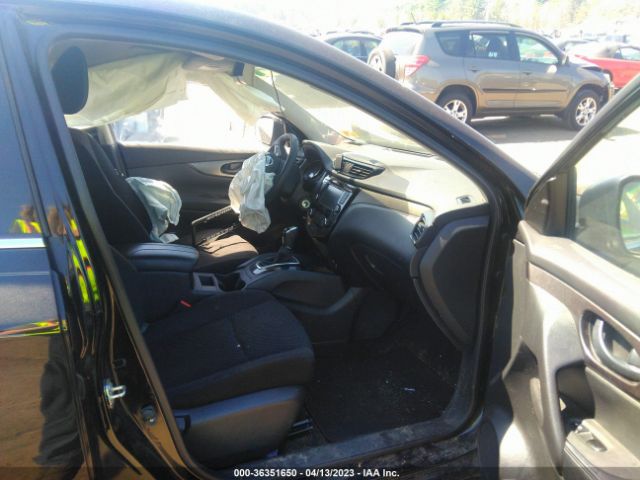 JN1BJ1CRXKW310181 Nissan Rogue Sport S