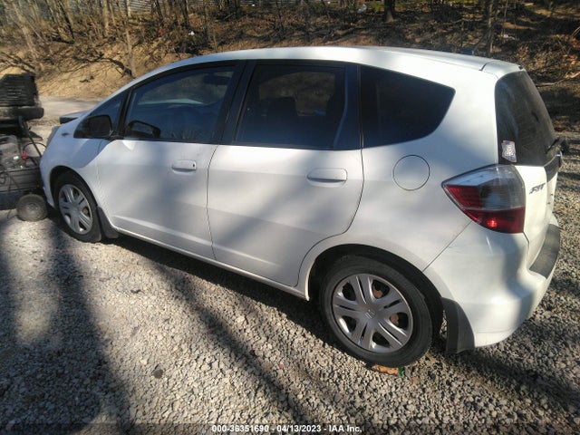 2009 HONDA FIT VIN: JHMGE882X9S067449