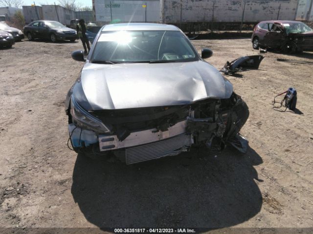 1N4AL4CV1KC230003 Nissan Altima 2.0 Sr
