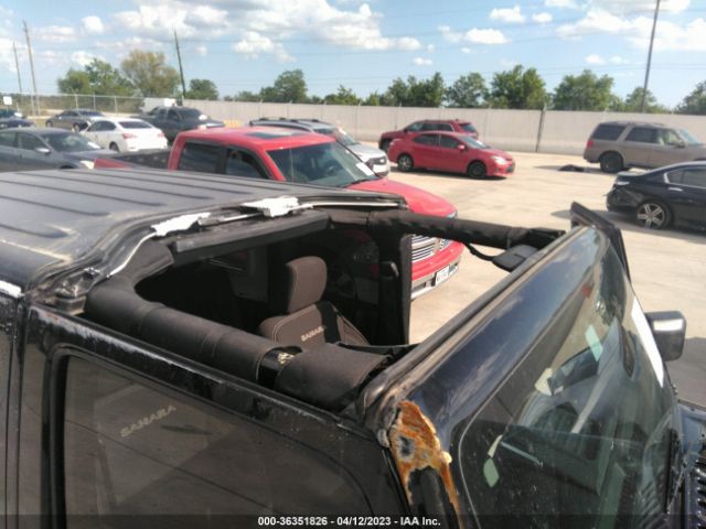 1C4BJWEG1HL647807 Jeep Wrangler Unlimited Sahara