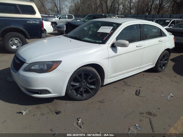 1C3CCBBG2EN171356 Chrysler 200 Touring